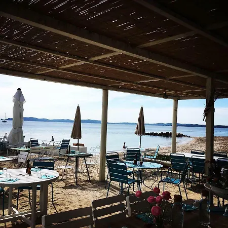 Lido Отель Йер