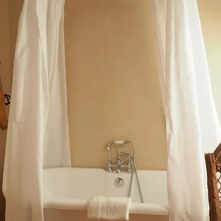 Отель Lido Йер