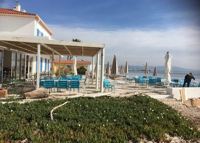 Lido Отель Йер