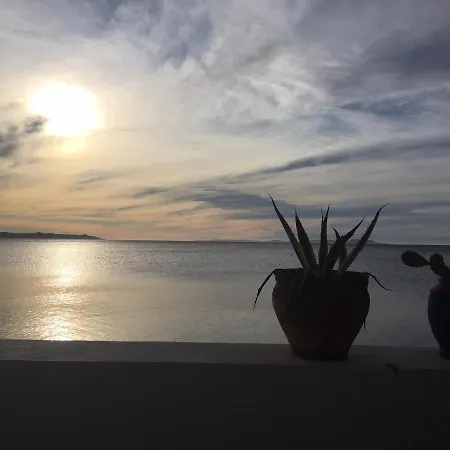 Lido Отель Йер
